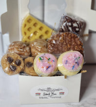 Load image into Gallery viewer, Snack Box Wax Melts (Small)