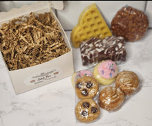 Load image into Gallery viewer, Snack Box Wax Melts (Small)