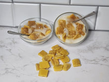 Load image into Gallery viewer, Cinny Crunch Breakfast Bowl