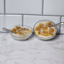 Load image into Gallery viewer, Cinny Crunch Breakfast Bowl
